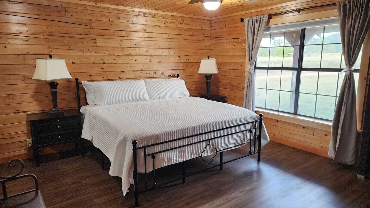 Photo of Bedroom in New Ulm