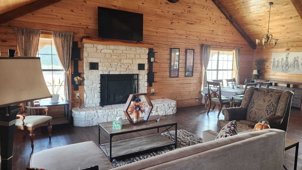 Photo of Livingroom in New Ulm