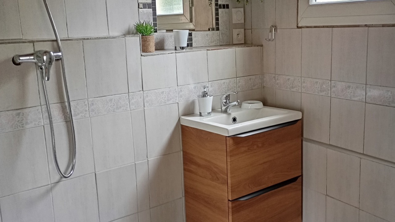 Photo of Bathroom in Saint-Sebastien-d'Aigrefeuille