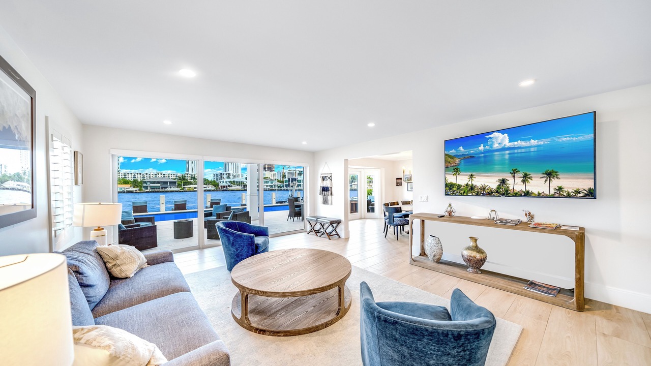 Photo of Livingroom in Pompano Isles