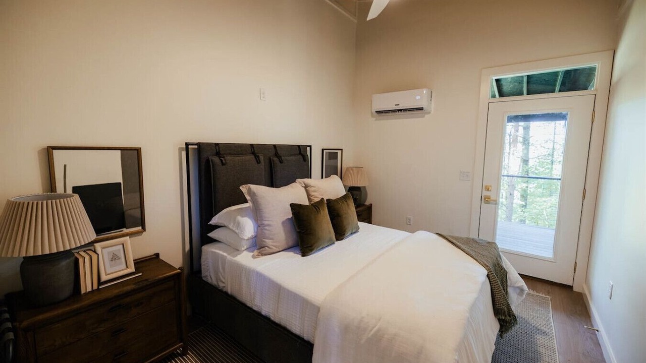 Photo of Bedroom in Campton