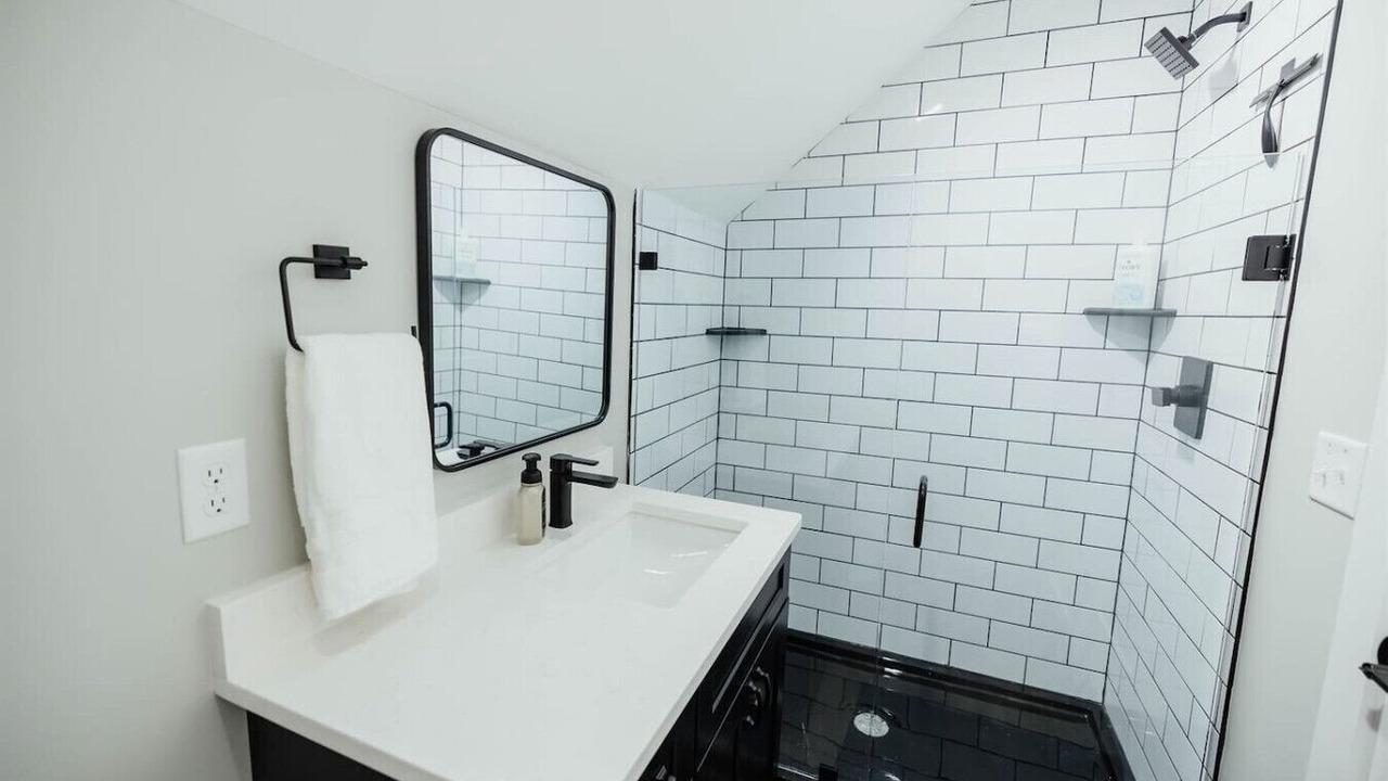 Photo of Bathroom in Campton