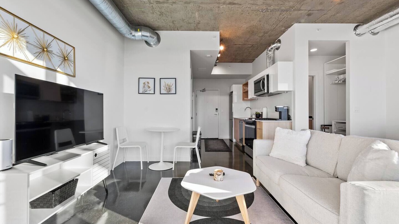 Photo of Livingroom in Connaught