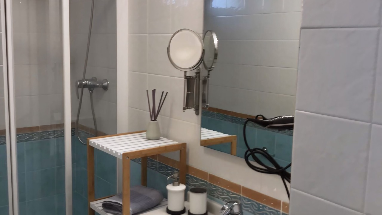 Photo of Bathroom in Latas