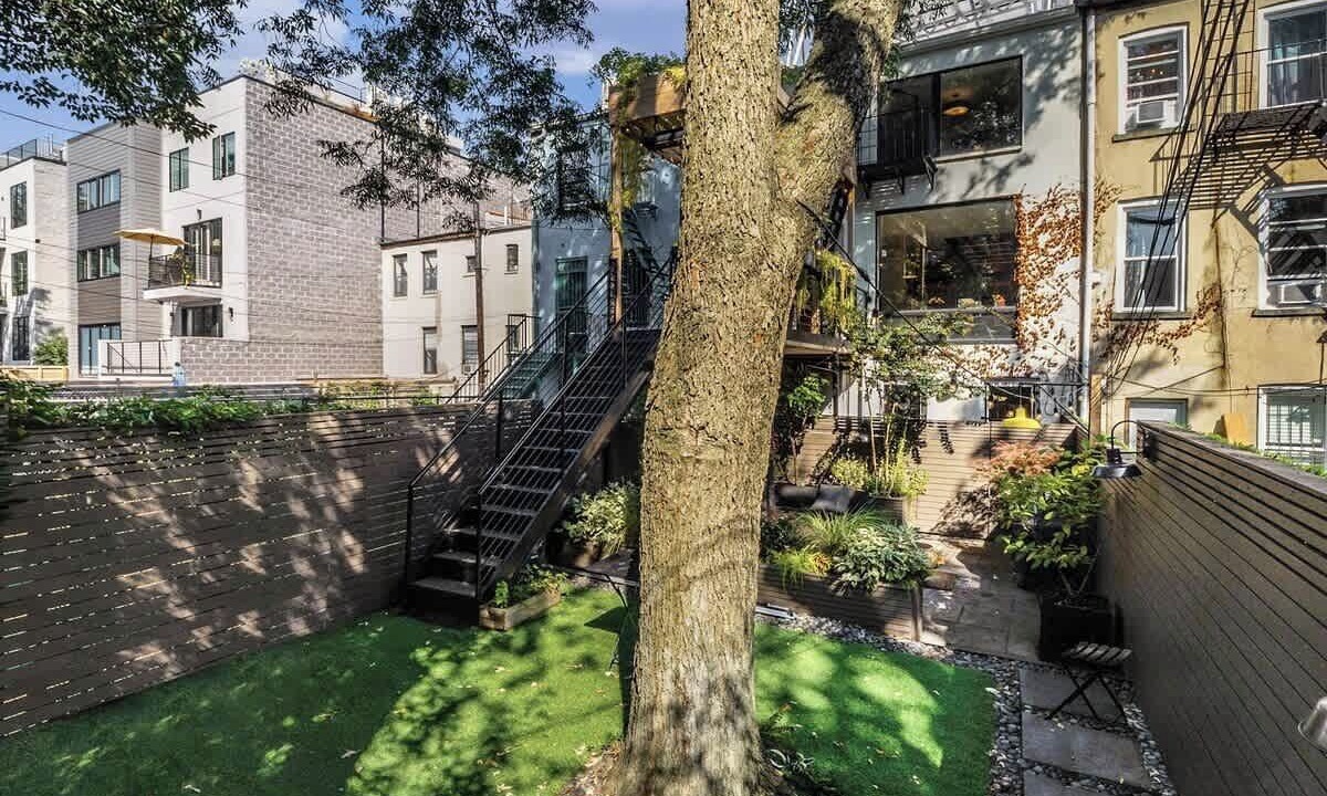 Photo of Outdoor in Crown Heights