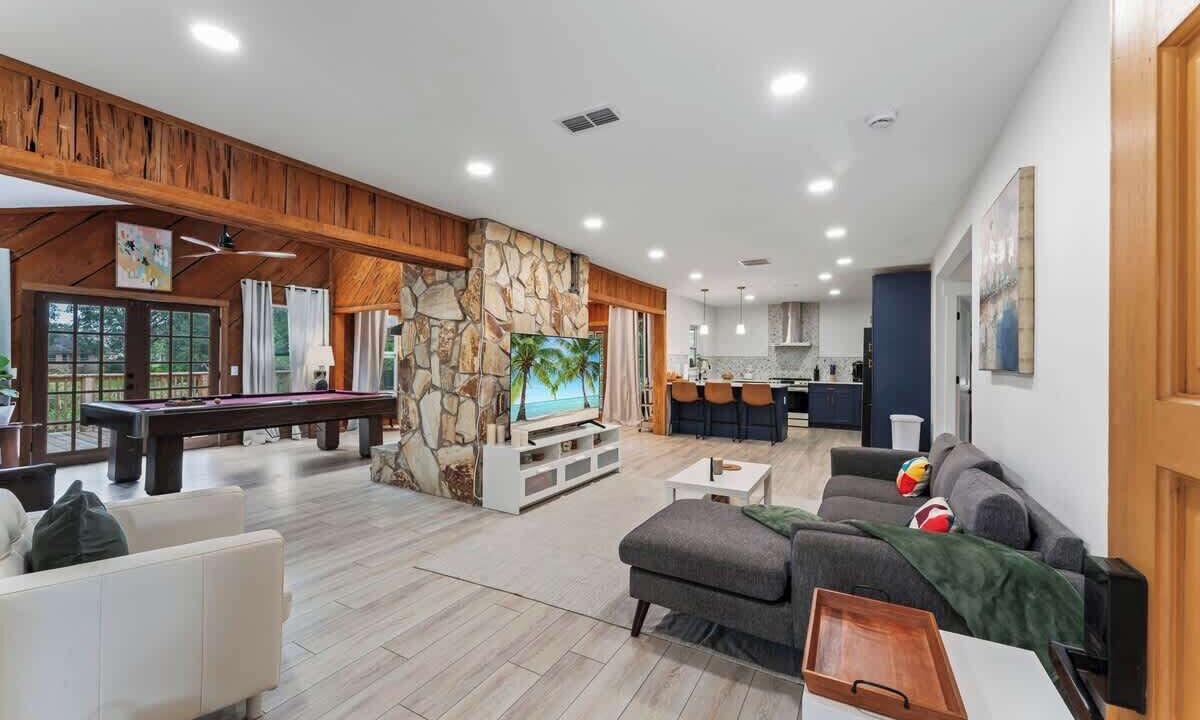 Photo of Livingroom in Orange Park