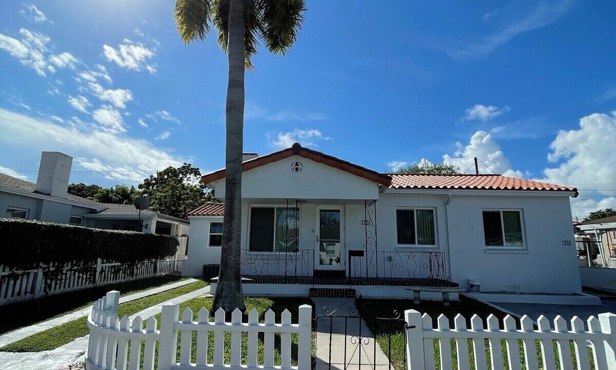 Photo of Outdoor in Coral Way