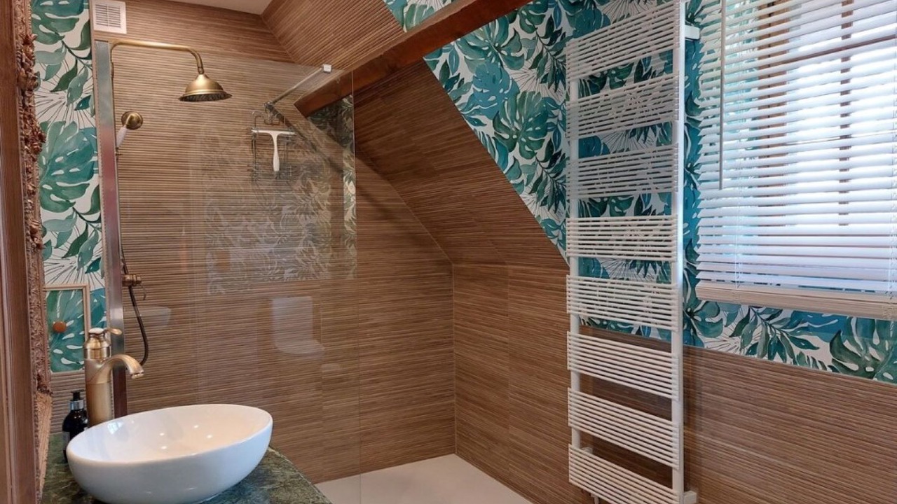 Photo of Bathroom in Anglesqueville-la-Bras-Long