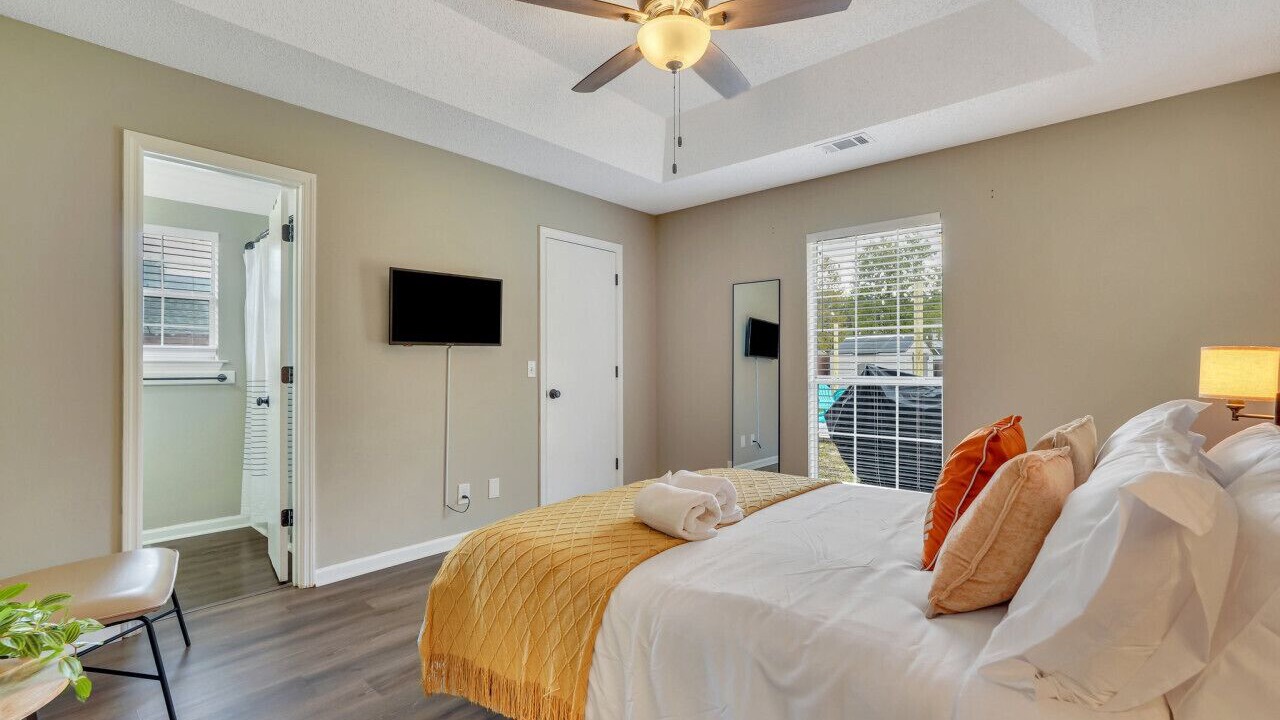 Photo of Bedroom in Richmond Hill