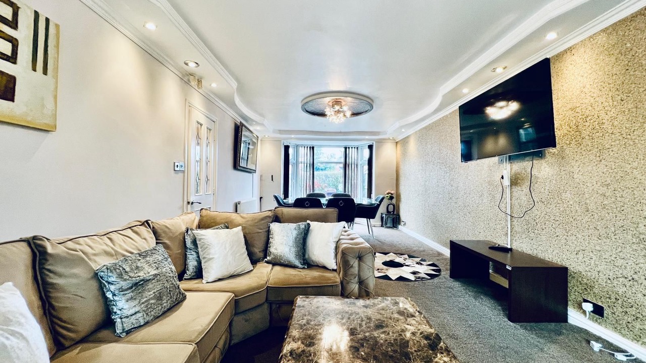 Photo of Livingroom in Prestwich