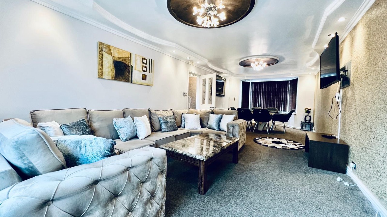 Photo of Livingroom in Prestwich