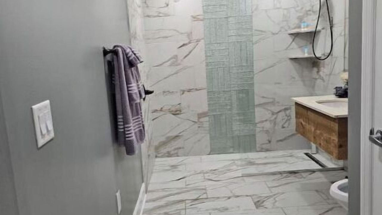 Photo of Bathroom in Hillwood