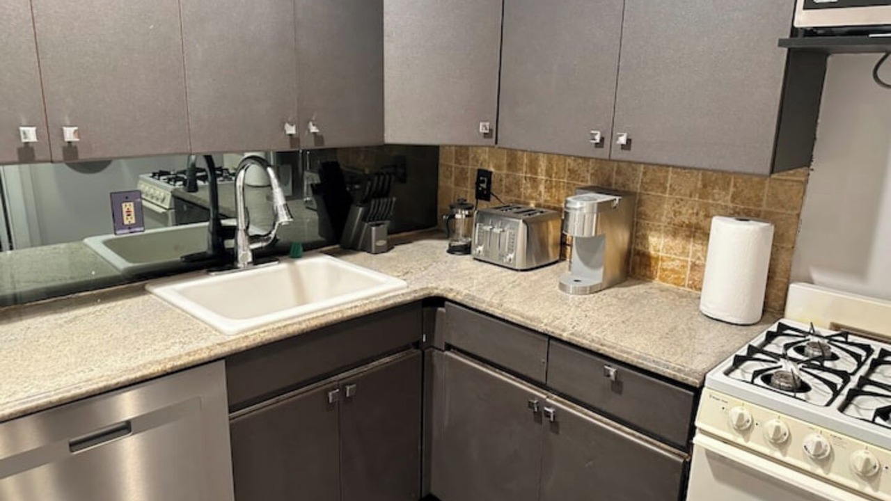 Photo of Kitchen in Guttenberg