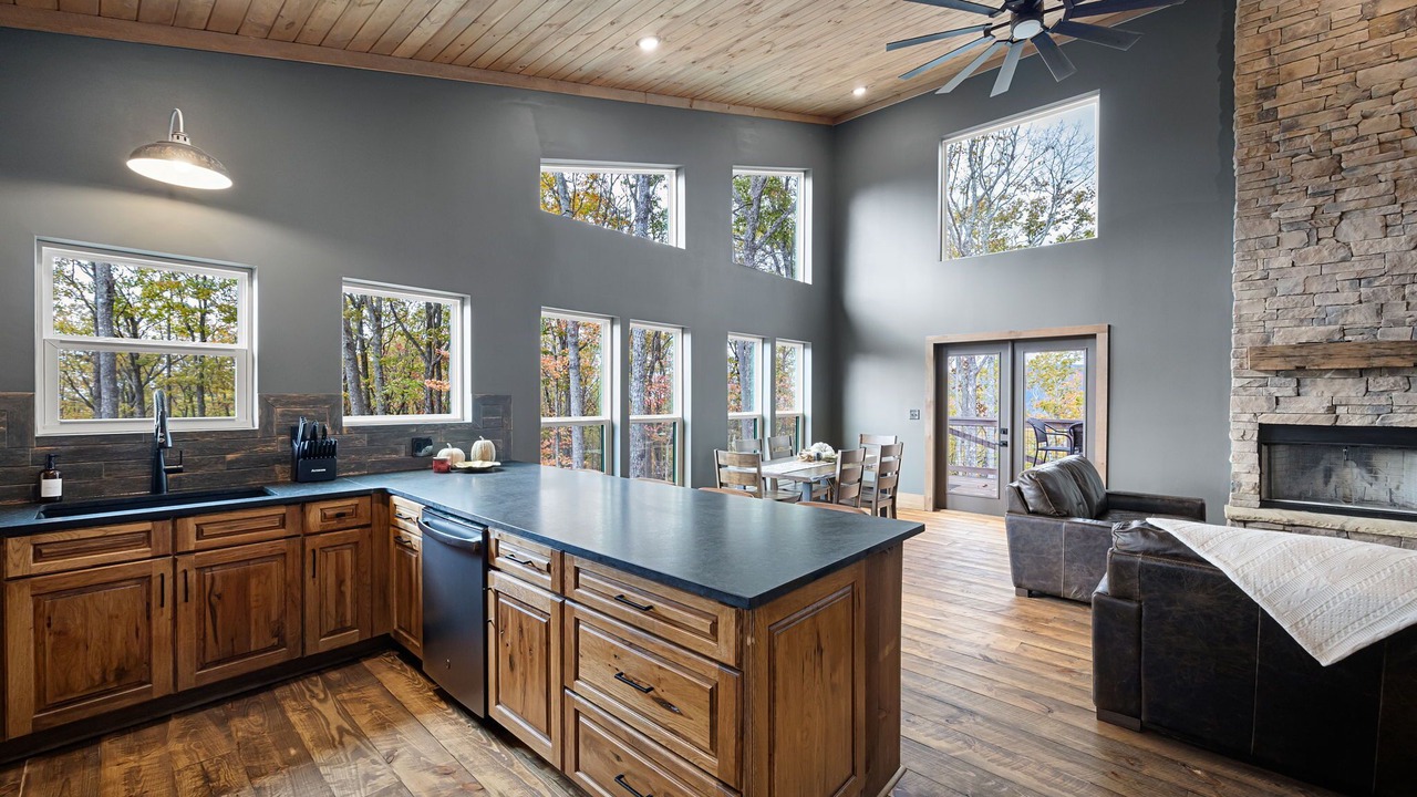 Photo of Others in Blue Ridge