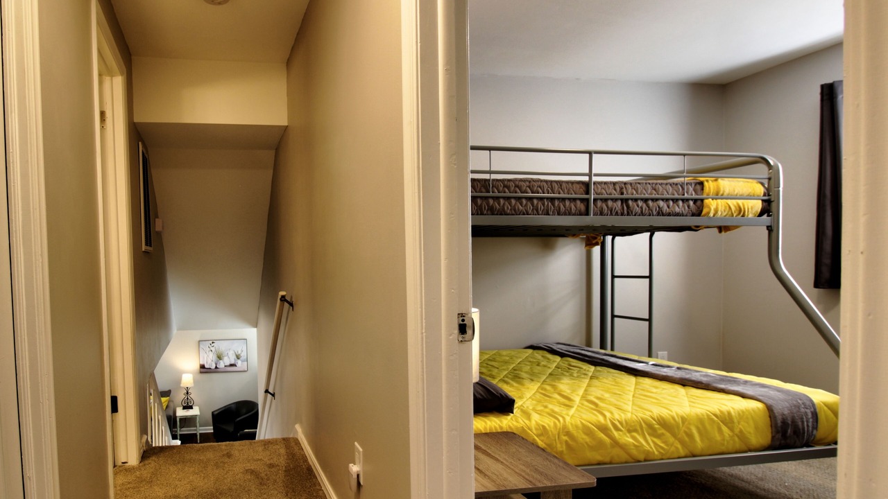Photo of Bedroom in Broken Arrow