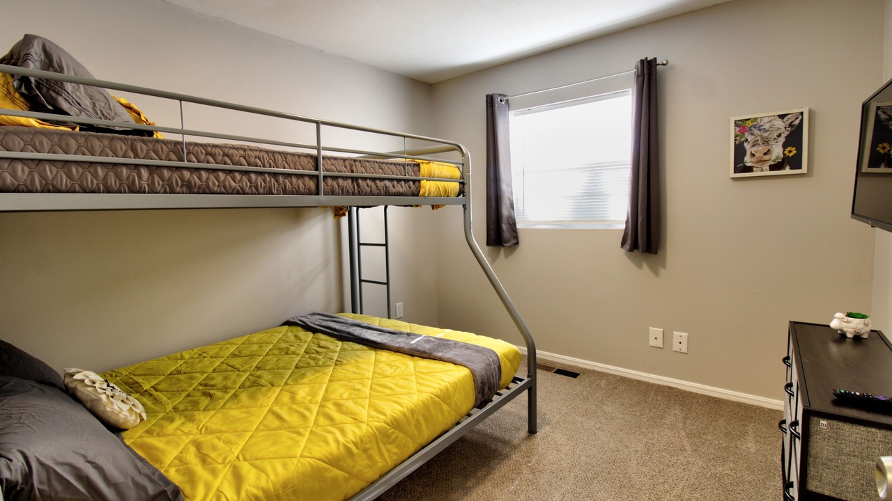 Photo of Bedroom in Broken Arrow