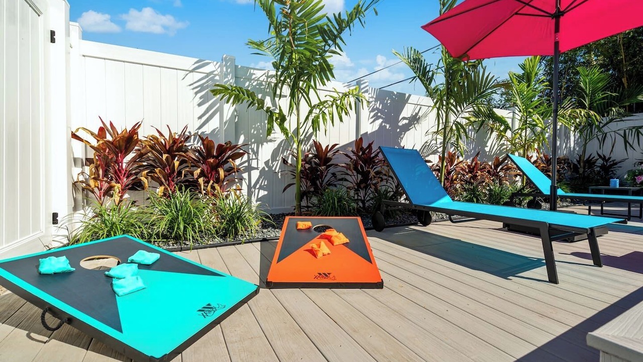 Photo of Patio Balcony in Tropic Palms