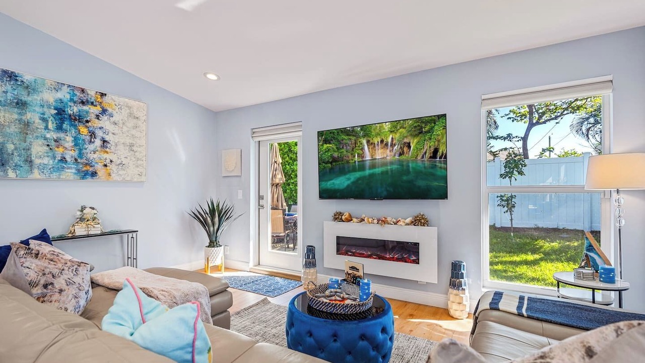Photo of Livingroom in Tropic Palms