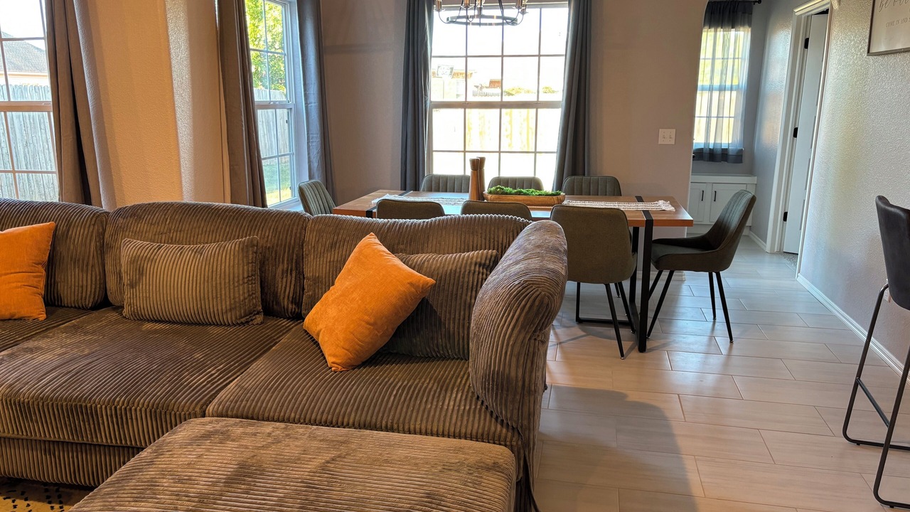 Photo of Livingroom in Oklahoma City