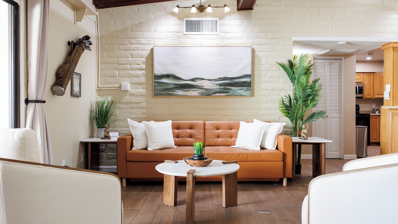 Photo of Livingroom in Horizon City