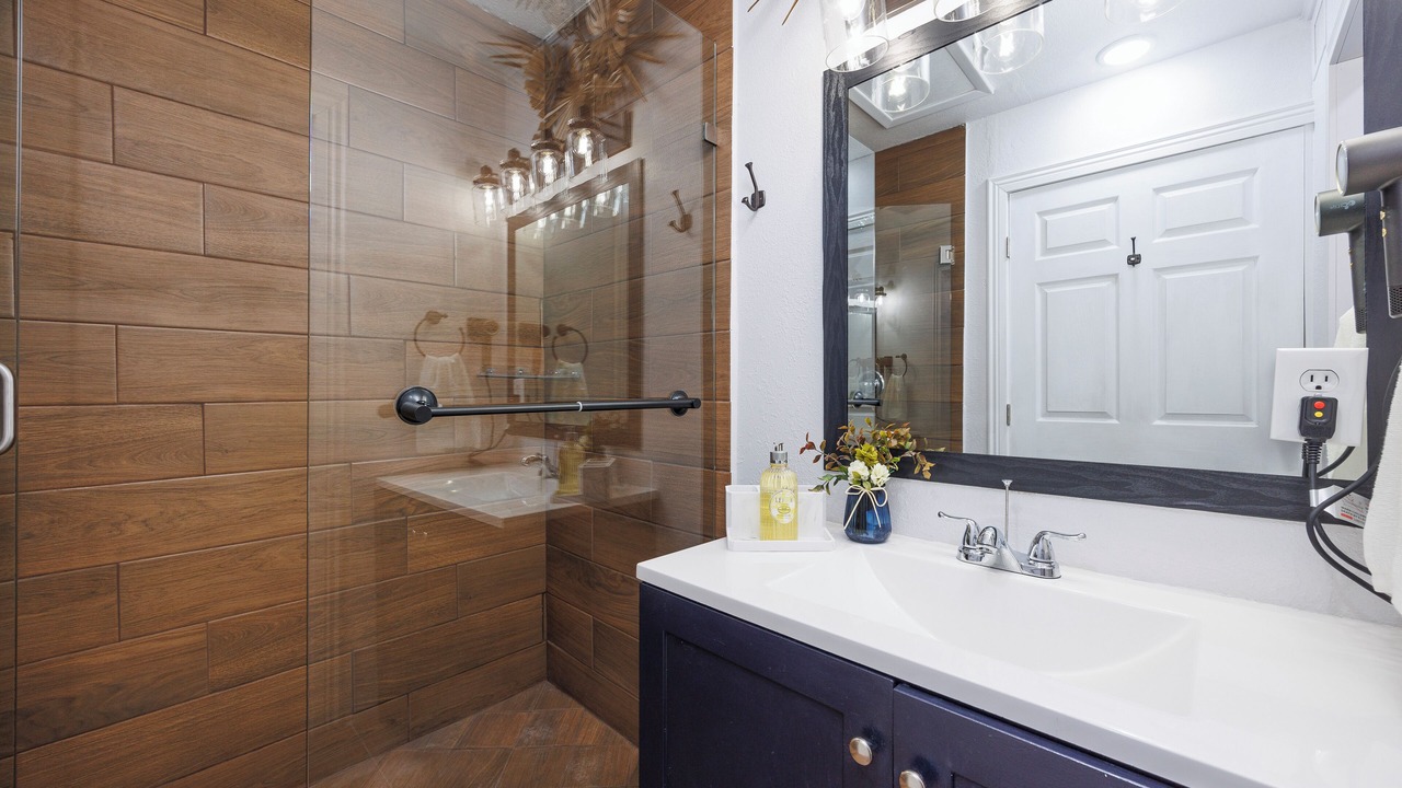 Photo of Bathroom in Horizon City