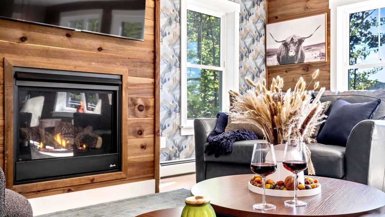 Photo of Livingroom in Bryant Pond