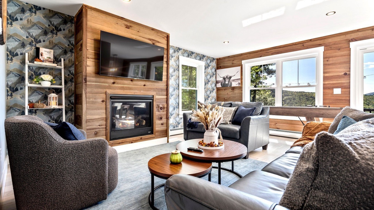 Photo of Livingroom in Bryant Pond