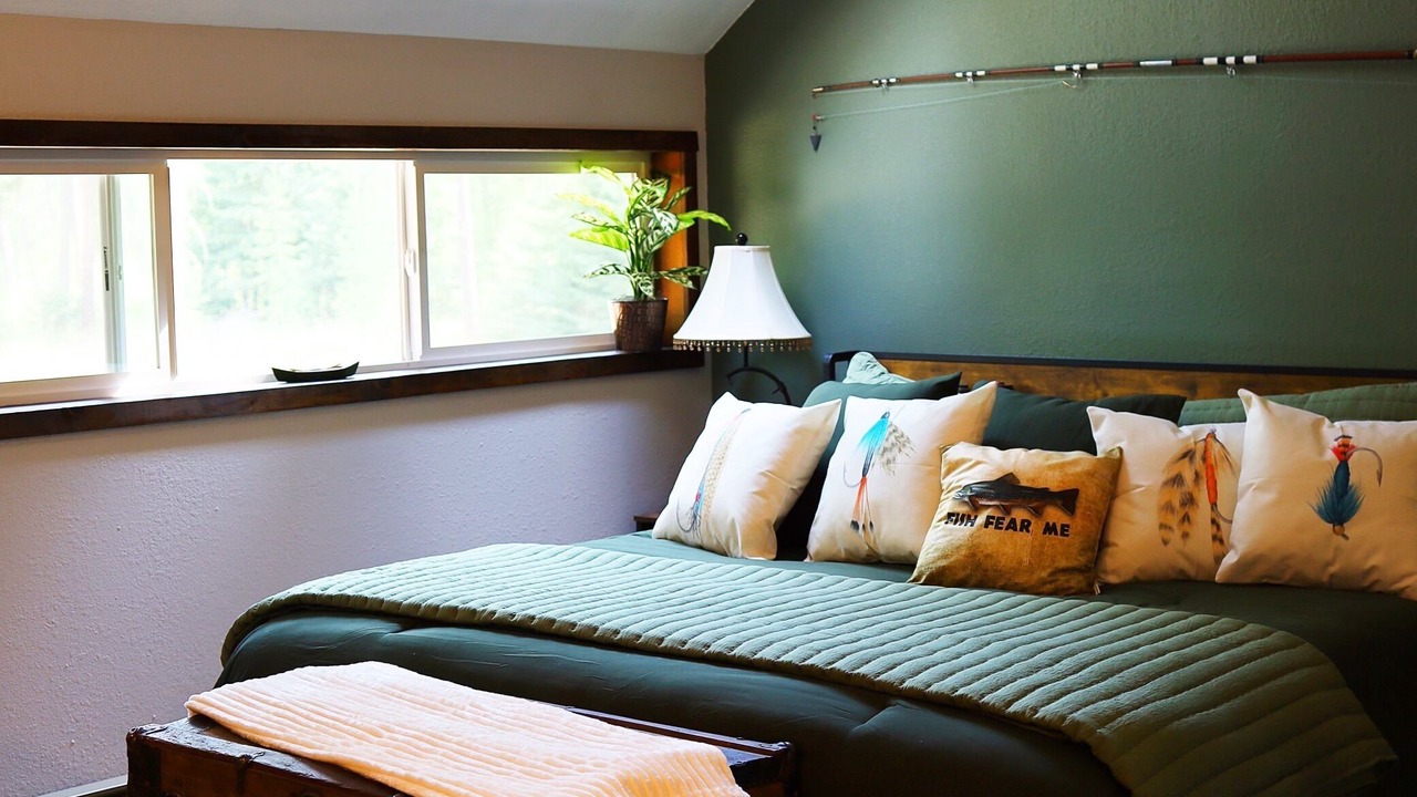 Photo of Bedroom in Colville