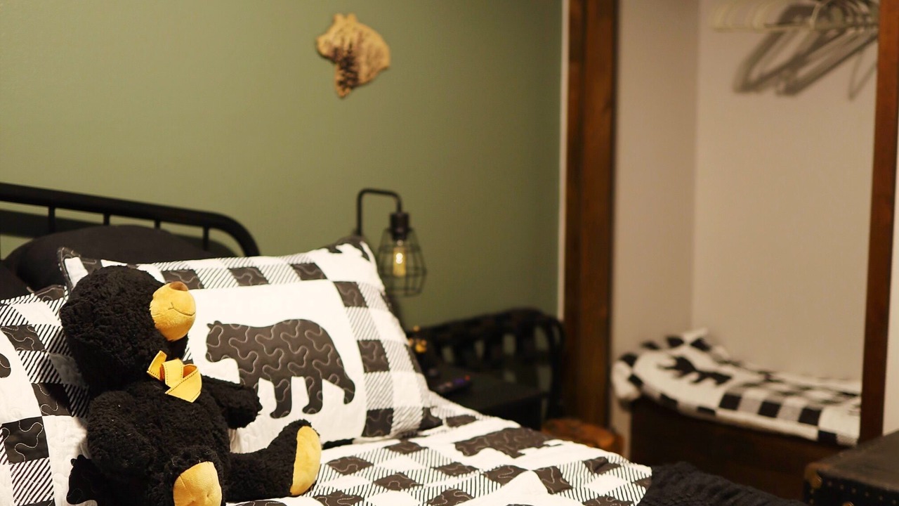 Photo of Bedroom in Colville