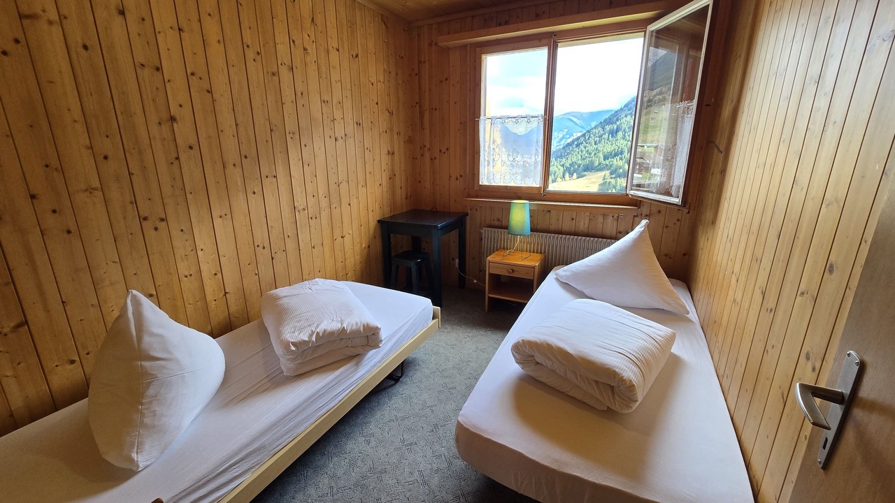 Photo of Bedroom in Tujetsch