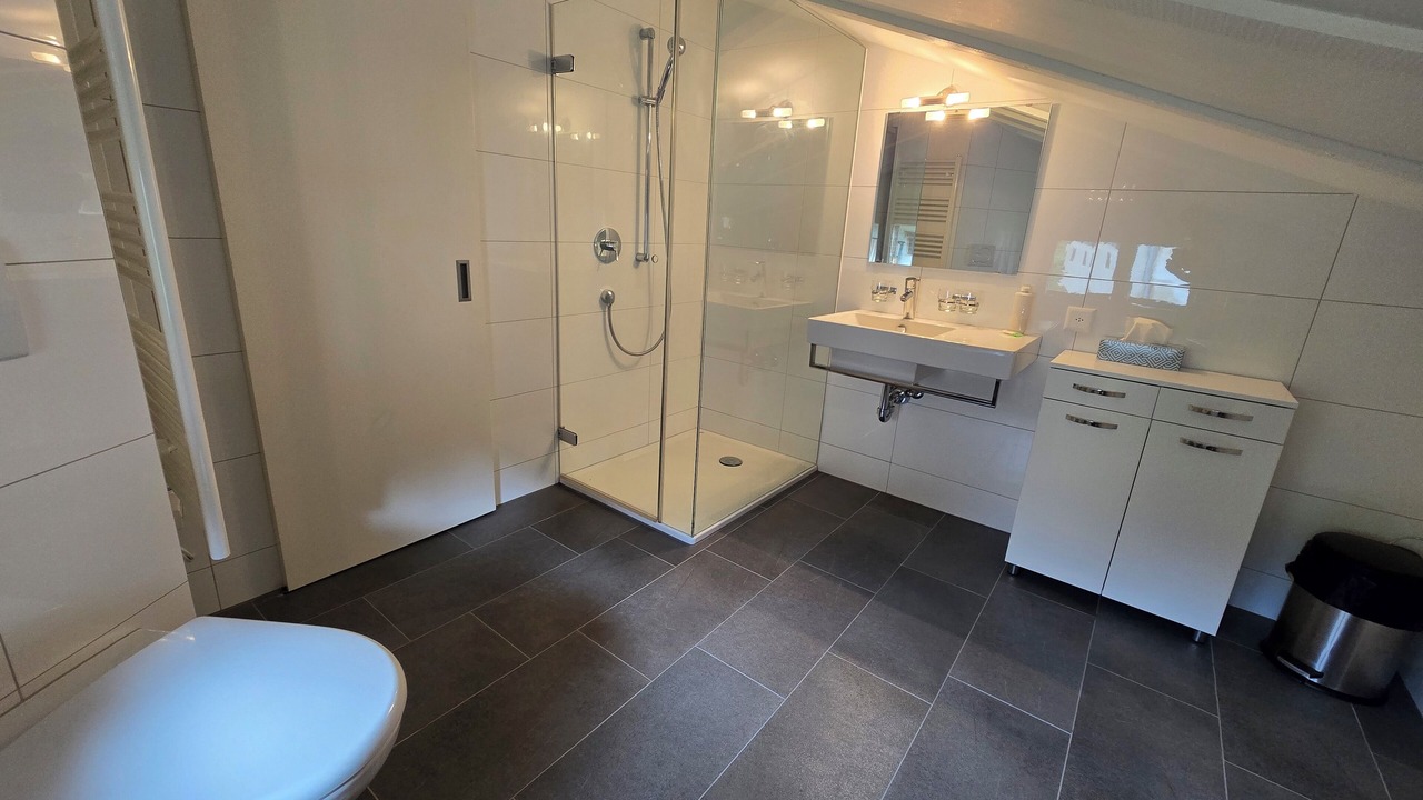 Photo of Bathroom in Tujetsch
