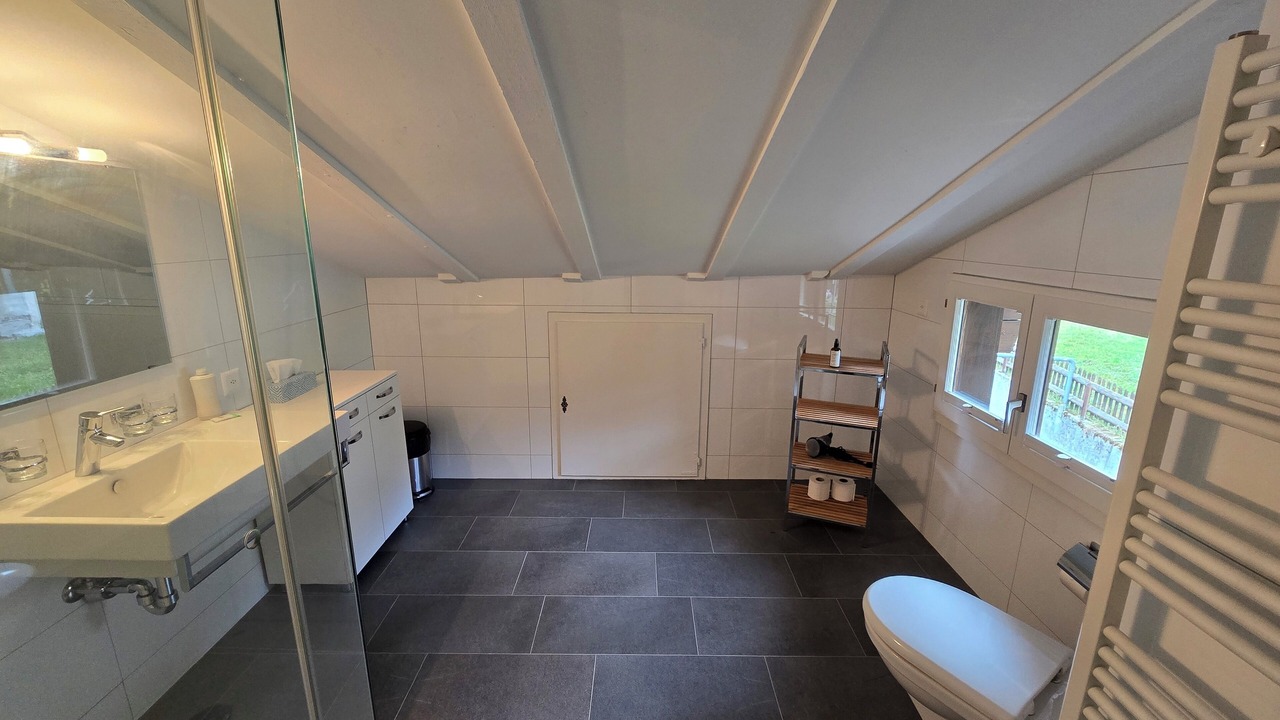 Photo of Bathroom in Tujetsch