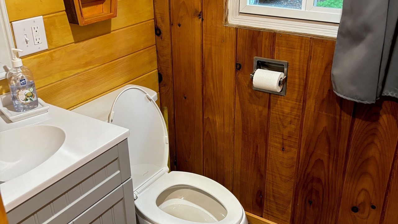 Photo of Bathroom in Abbot