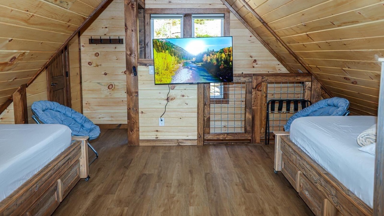 Photo of Bedroom in Pittman Center