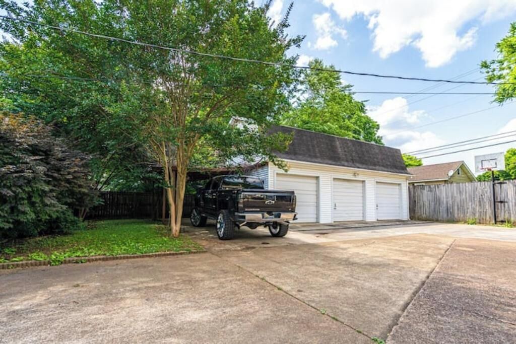 Photo of Outdoor in Decatur