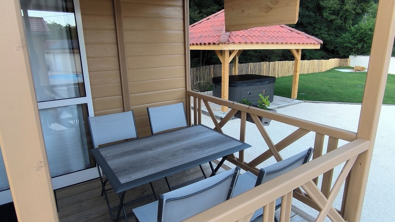 Photo of Outdoor in Rovon