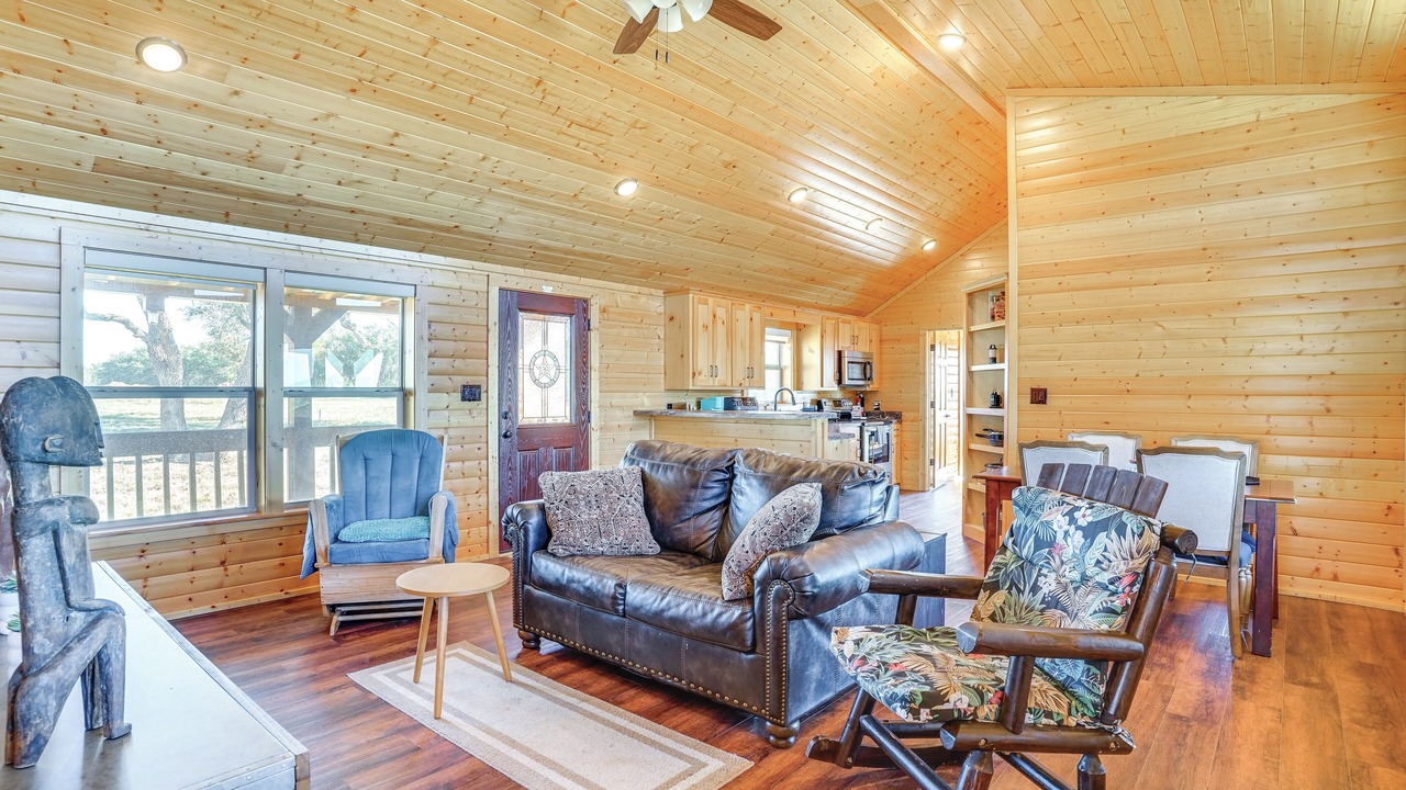 Photo of Bedroom in Bluff Dale