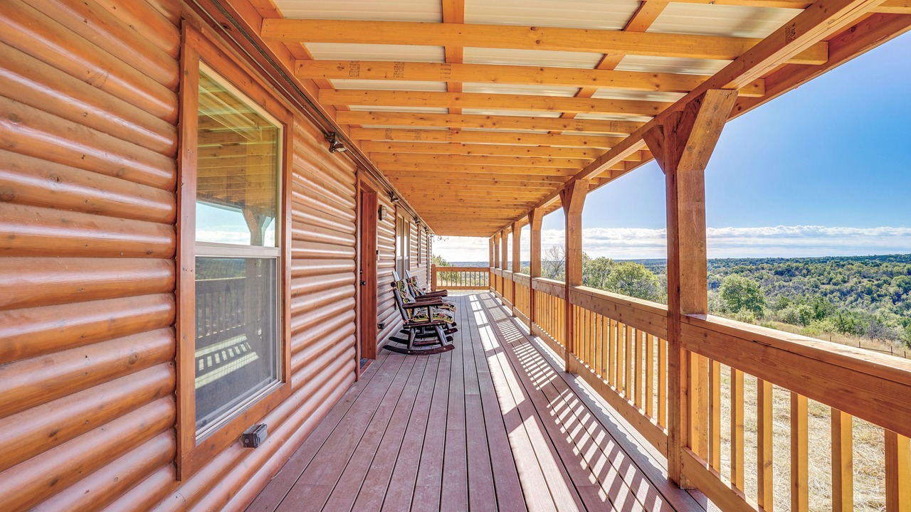 Photo of Patio Balcony in Bluff Dale