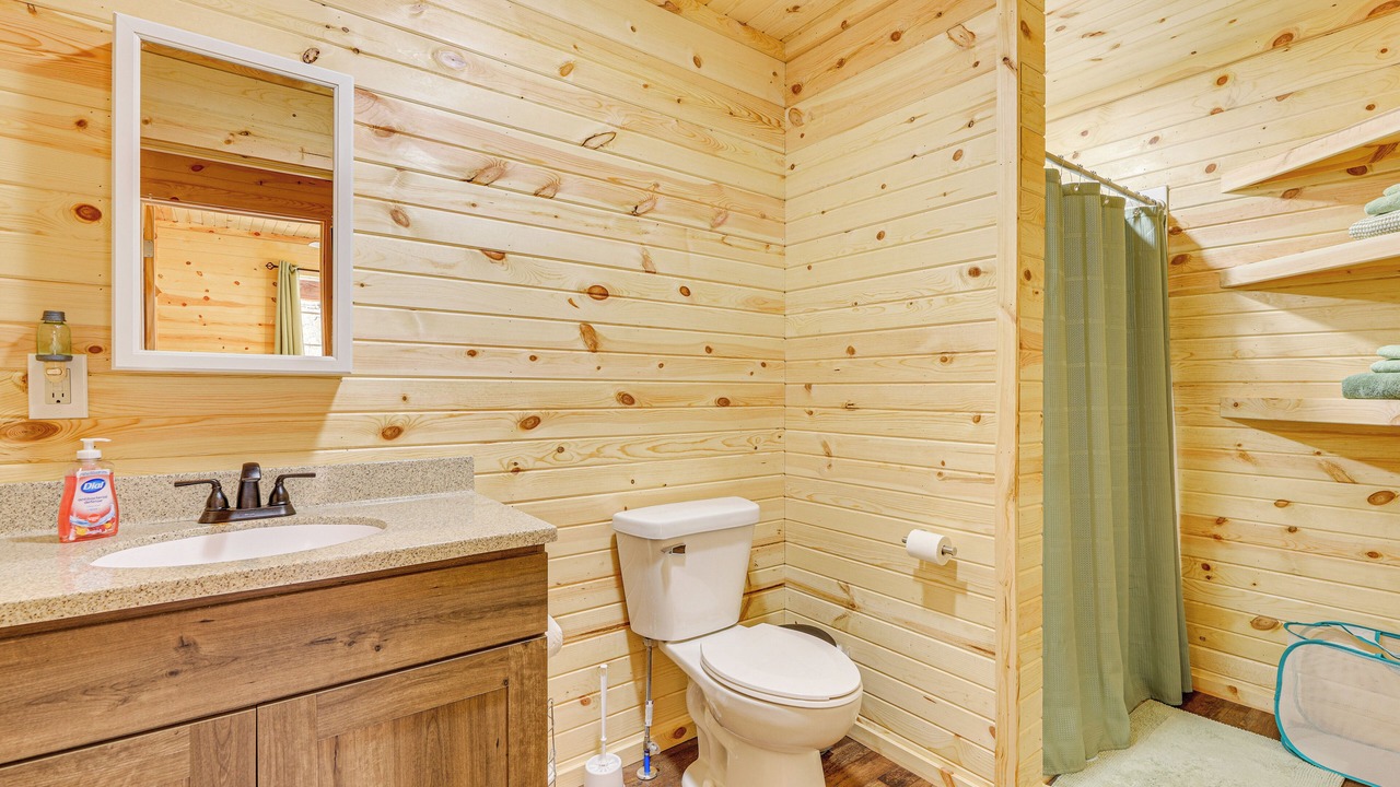 Photo of Bathroom in Edray