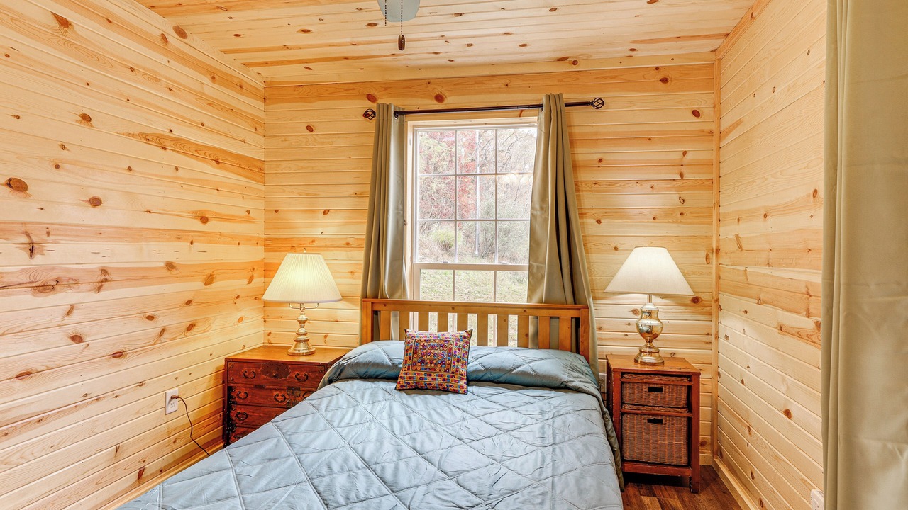 Photo of Bedroom in Edray