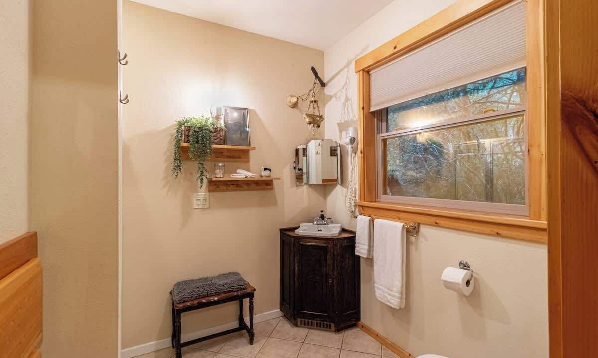 Photo of Bathroom in Paradise Estates