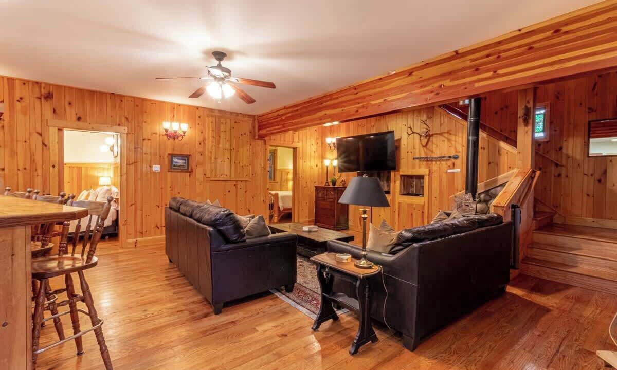 Photo of Livingroom in Paradise Estates