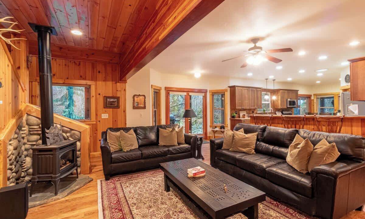 Photo of Livingroom in Paradise Estates