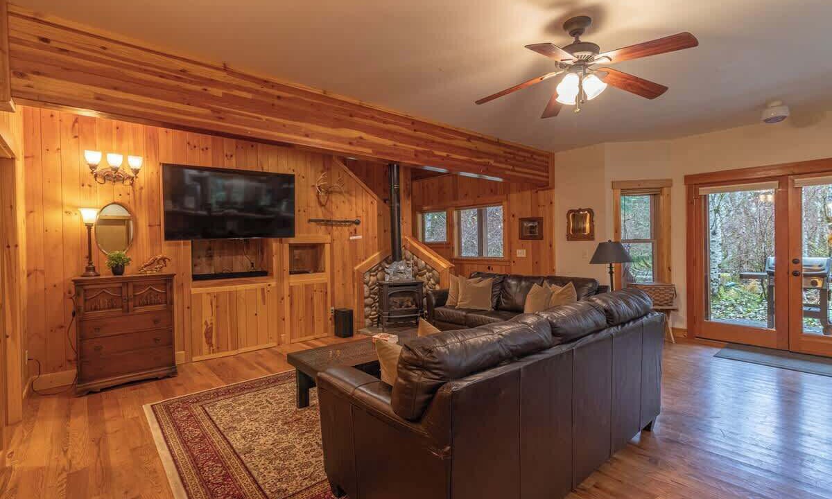 Photo of Livingroom in Paradise Estates