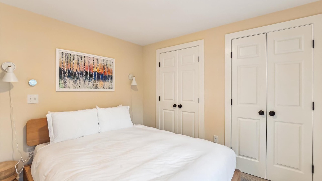 Photo of Bedroom in Stowe Hollow