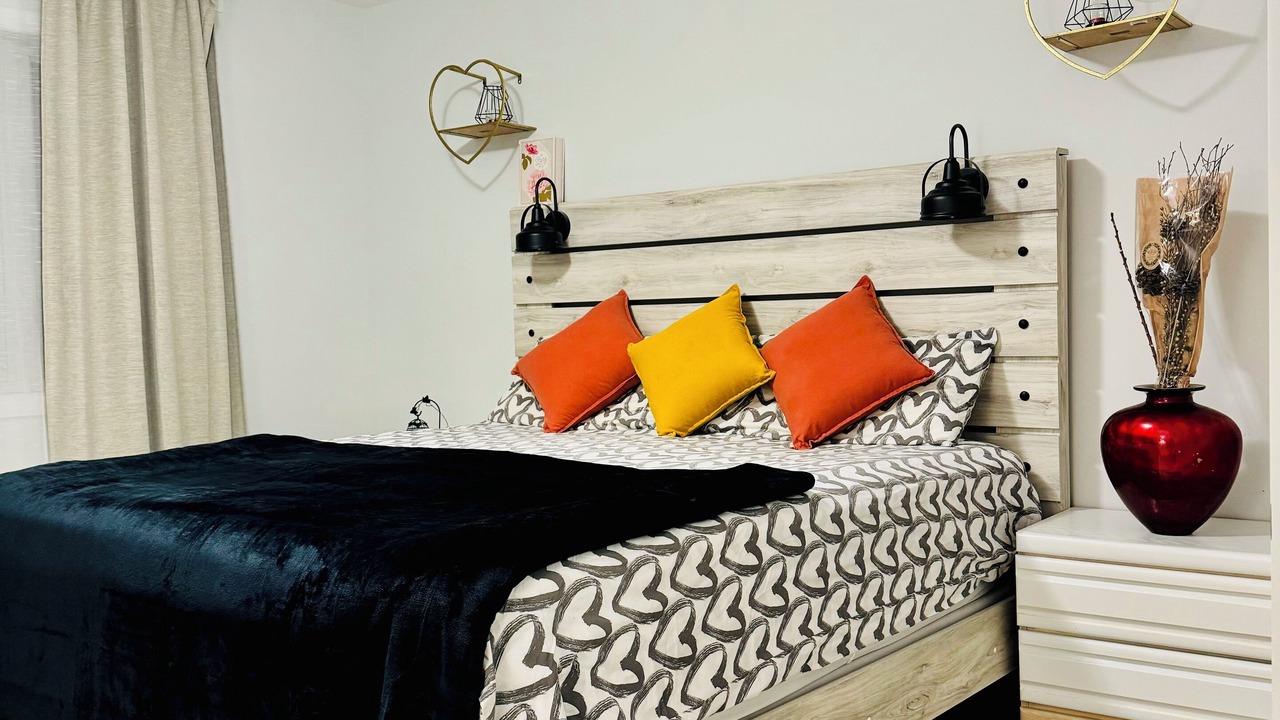 Photo of Bedroom in Ottawa Division