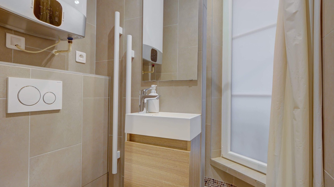 Photo of Bathroom in 8th Arrondissement