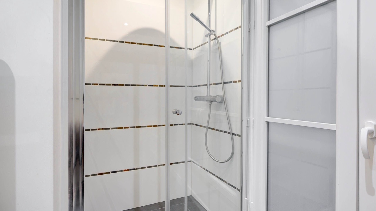 Photo of Bathroom in 8th Arrondissement