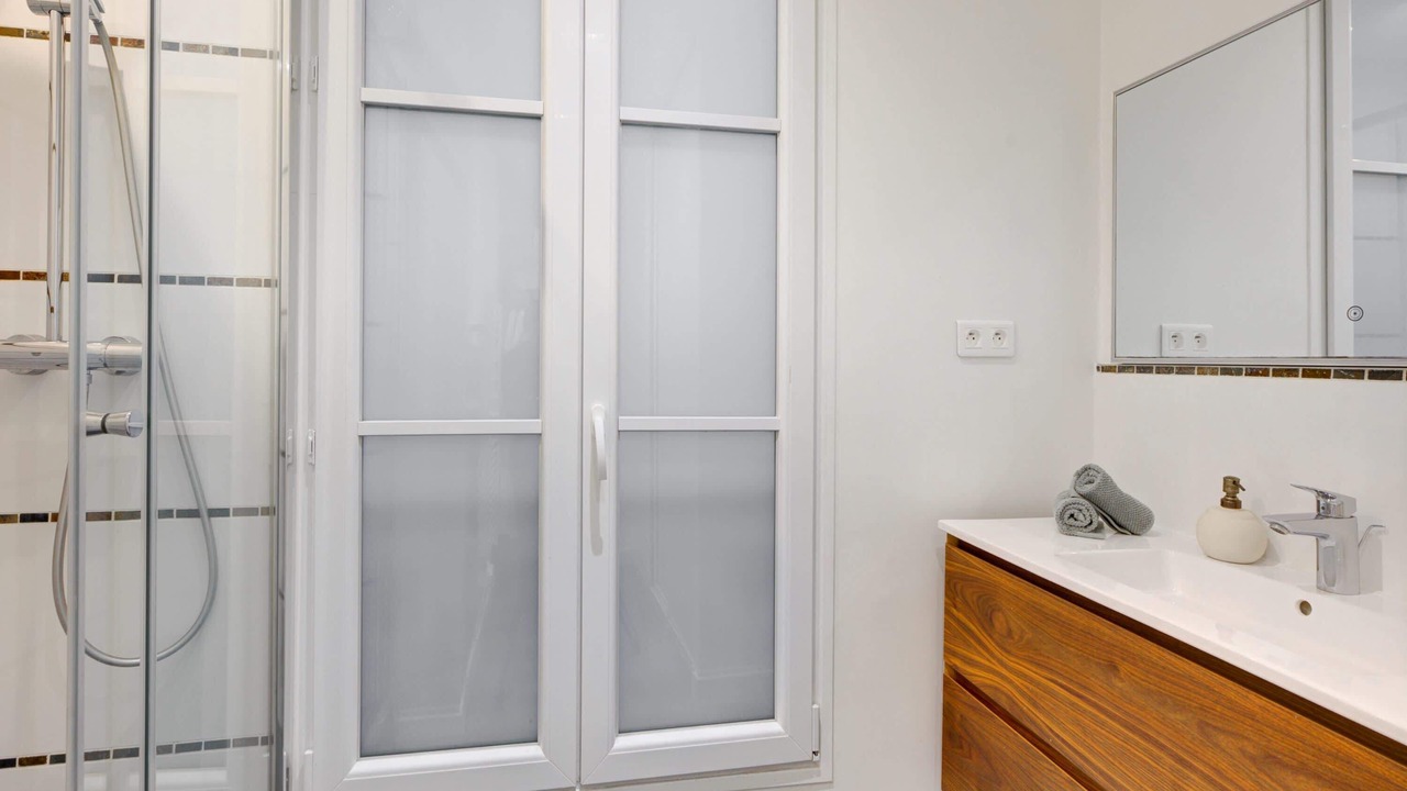 Photo of Bathroom in 8th Arrondissement