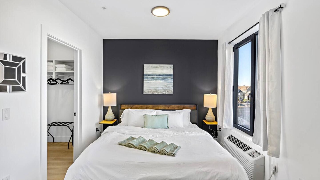 Photo of Bedroom in Elizabeth